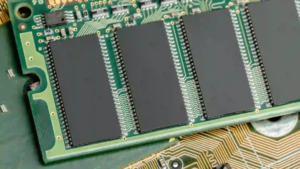 What are the top challenges faced by the High Tech industry?